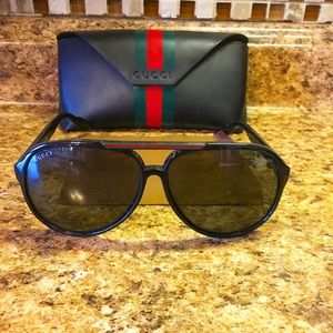 GUCCI black Vintage (oversized) Aviators!